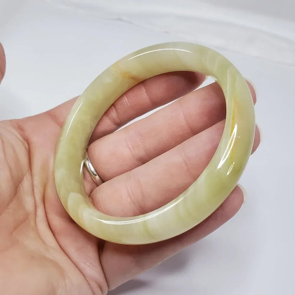 Natural Jade, Jadeite Stone Bangle Bracelet 2.25 inch 57.15 mm opening - Picture 3 of 10